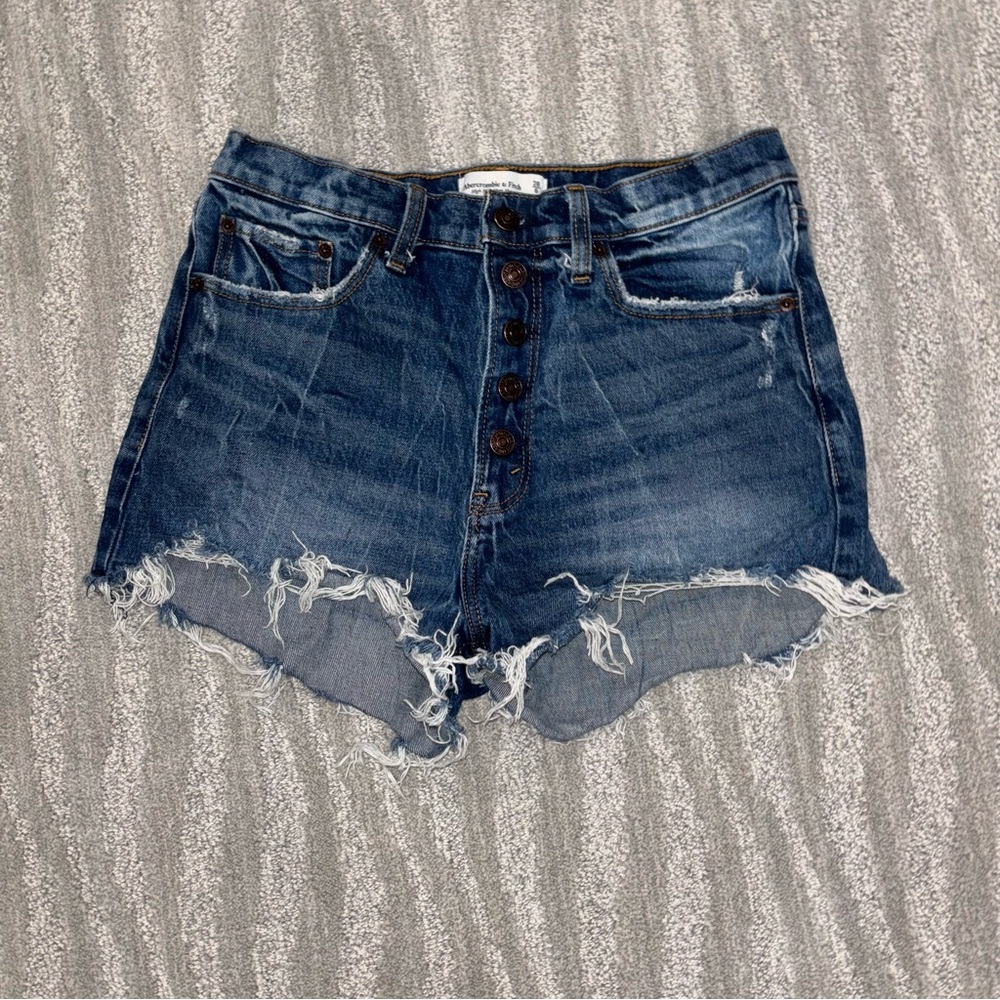 Abercrombie & Fitch High Rise Mom Short Dark Distressed Cutoff Size 6 (28”)